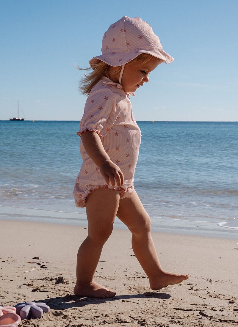 HAT DREAMY SEASHELLS