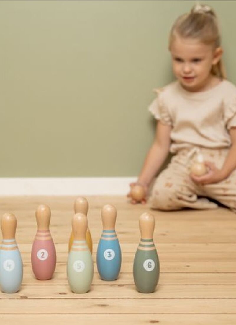 WOODEN TOY BOWLING