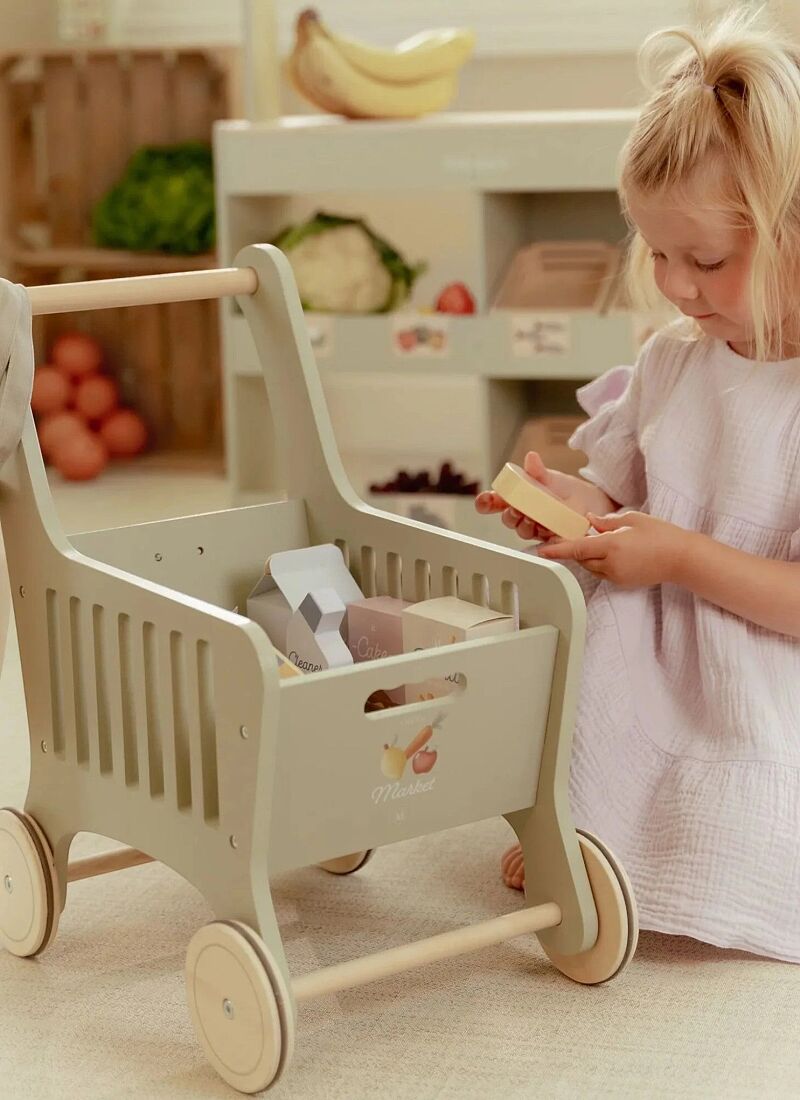 WOODEN SHOPPING CART