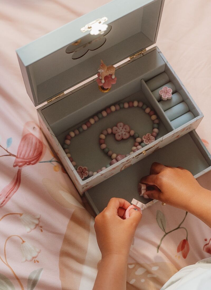 MUSICAL JEWELRY BOX FAIRY GARDEN