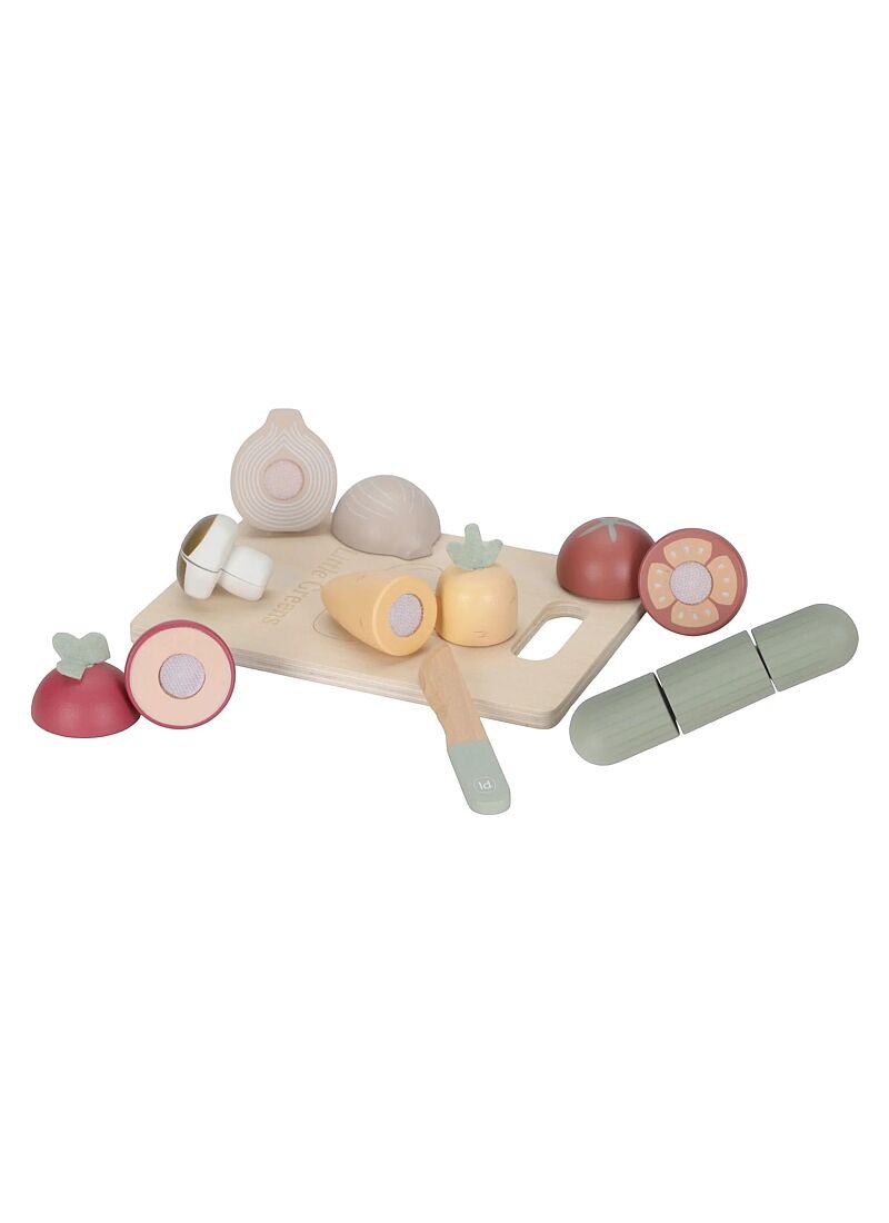 WOODEN CUTTING VEGETABLES