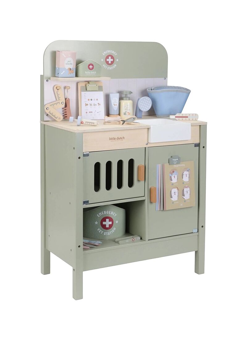 WOODEN TOY VATERINARY