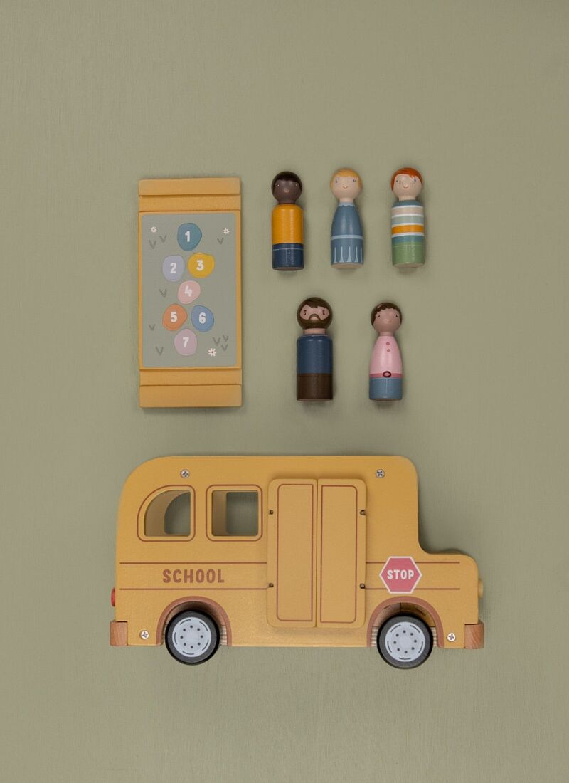 WOODEN SCHOOL BUS