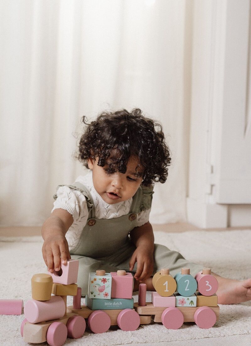 STACKING TRAIN FAIRY GARDEN