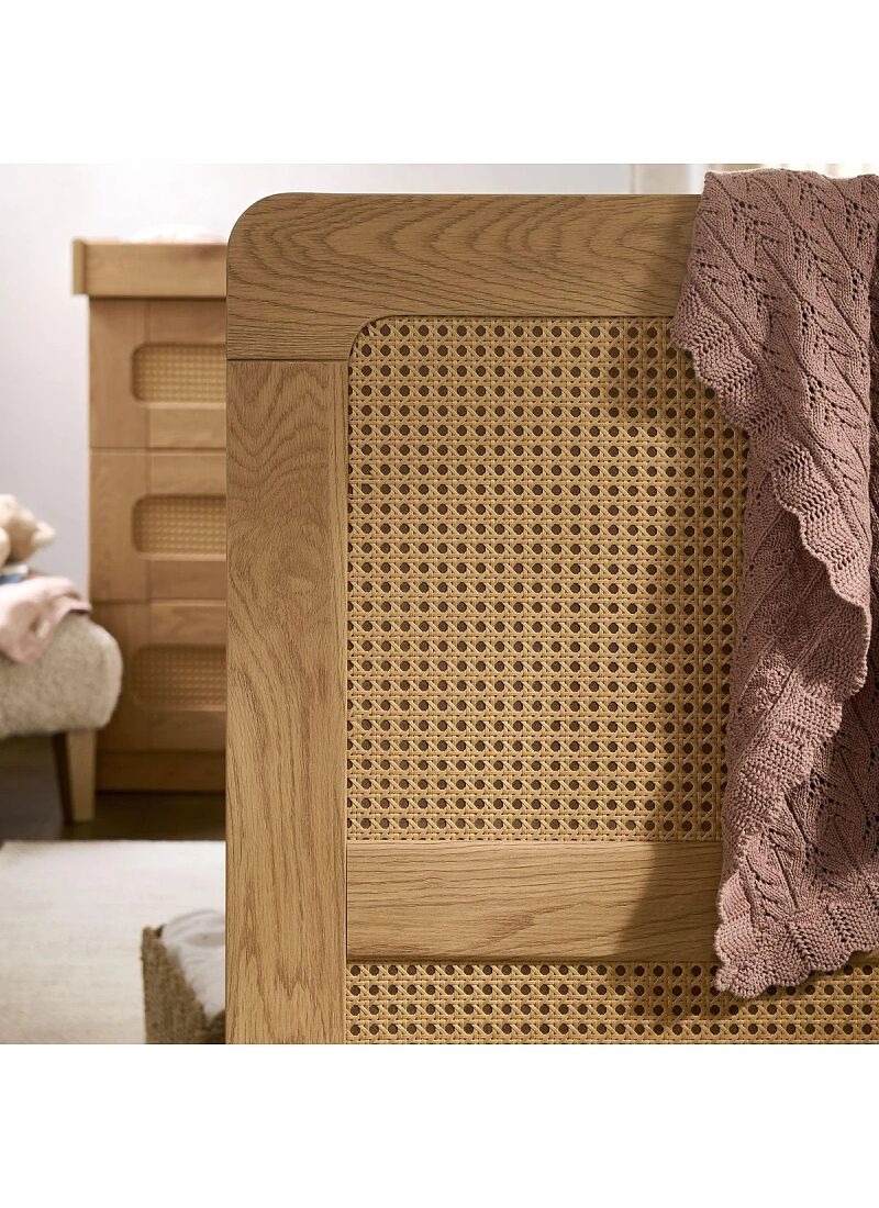 CRIB & DRESSER CHANGER UNIT ESNA OAK/RATTAN