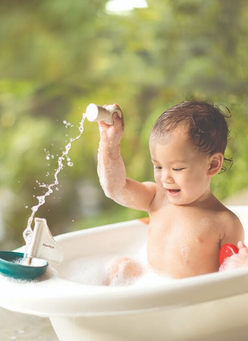 WOODEN SAILING BOAT-SEAL