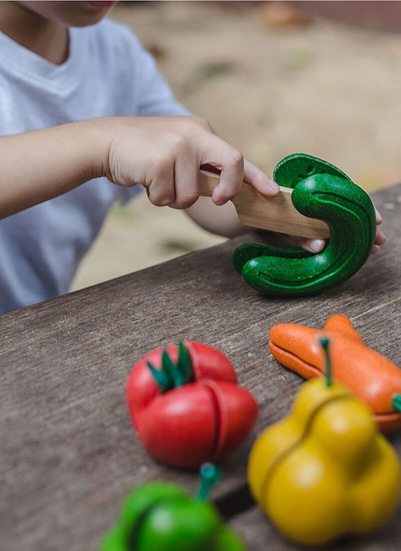 WONKY FRUIT & VEGETABLES