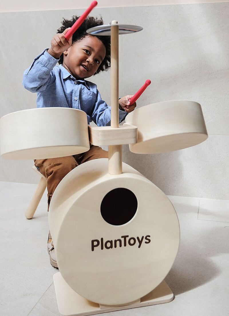 WOODEN DRUM SET