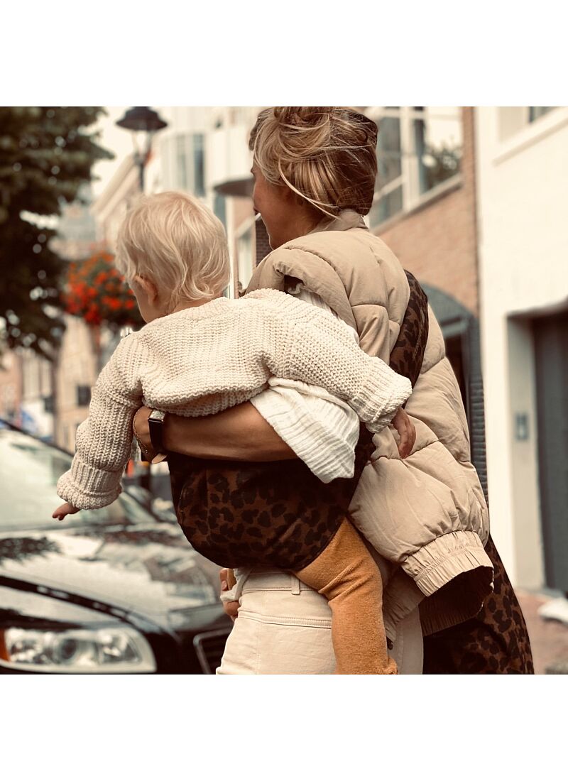 BROWN LEOPARD BABY CARRIER